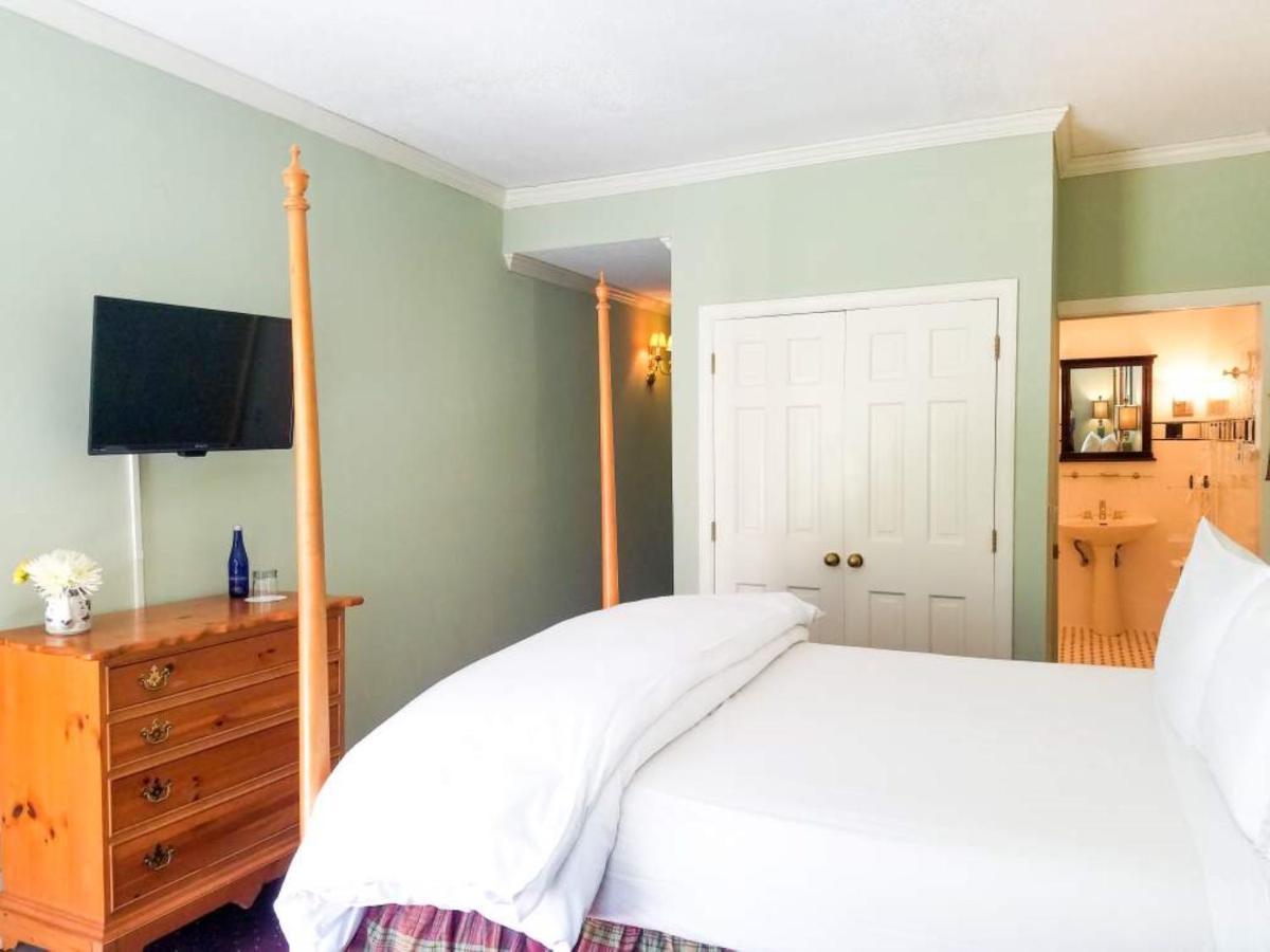 Copper Beech 5* Ivoryton